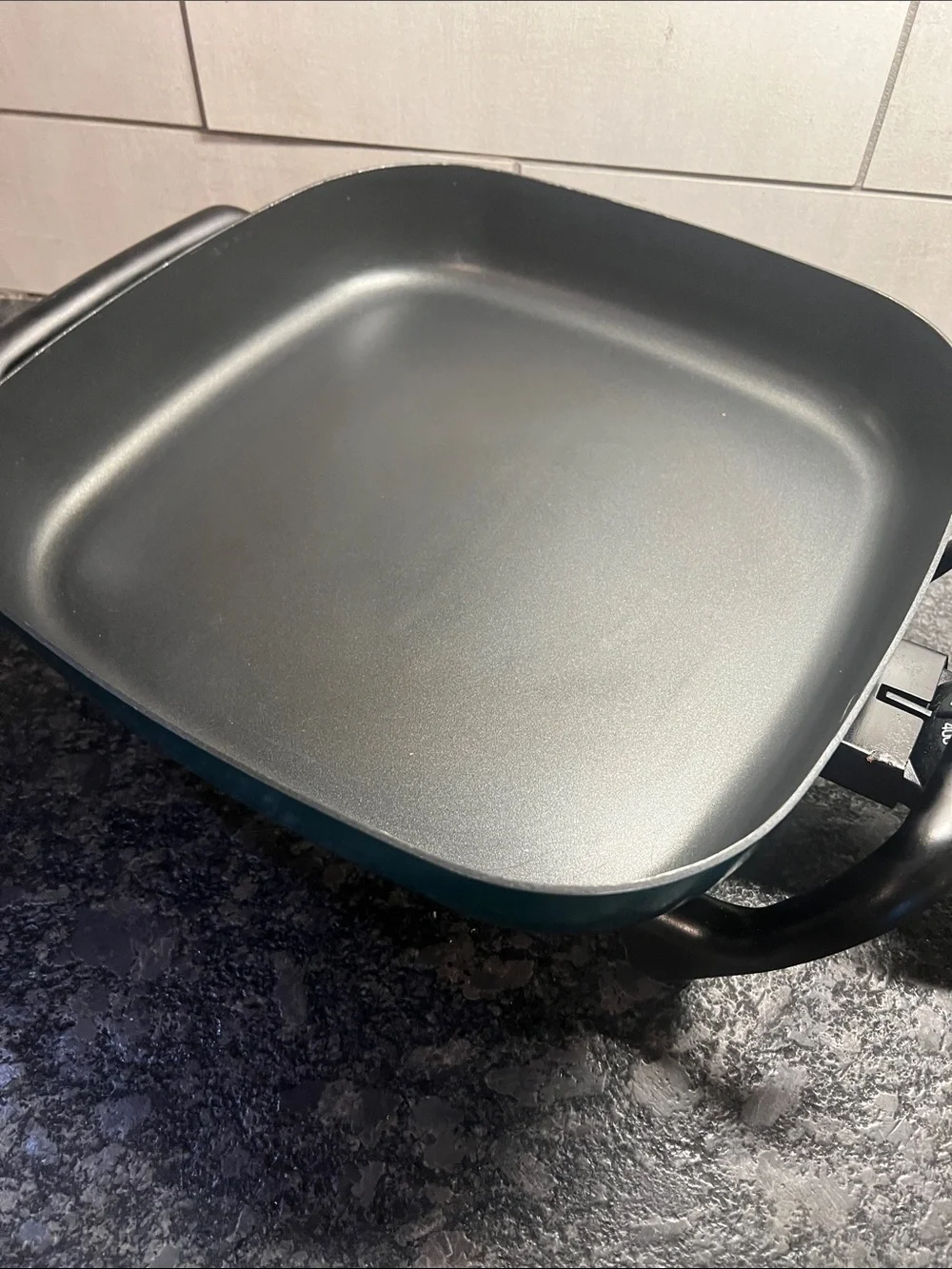 West Bend Electric Skillet - White and Teal. Fried chicken! Keep foods warm.